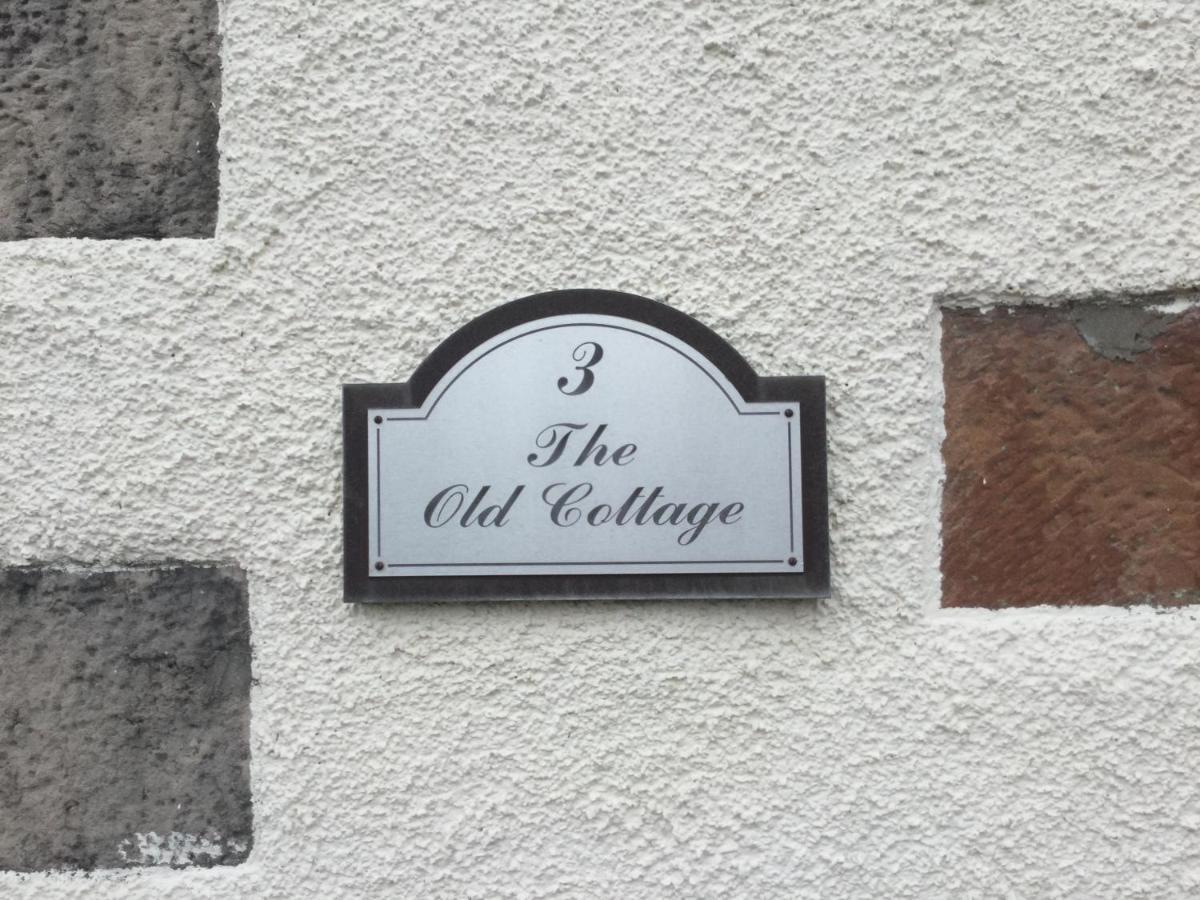 Three-Bedroom Old Cottage Free Parking إينفيرنيس المظهر الخارجي الصورة
